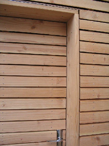 Bardage sur porte cadre métallique, dito bardage mur Bardage sur porte cadre métallique, dito bardage mur