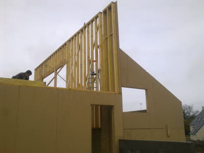 Fabrication debout du mur d'�tage