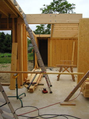 Les murs sont lev�s les uns apr�s les autres